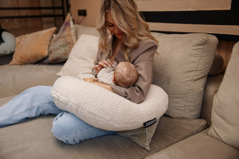 Voedingskussen Small Teddy Natural – Bild 9